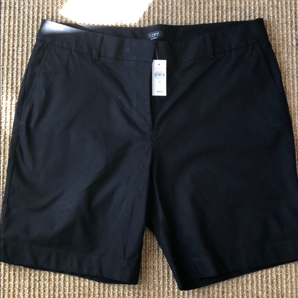 NWT LOFT 11” Bermuda Shorts - Size 16